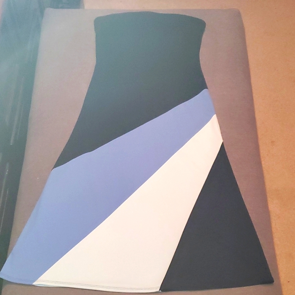 Blue color block strapless dress